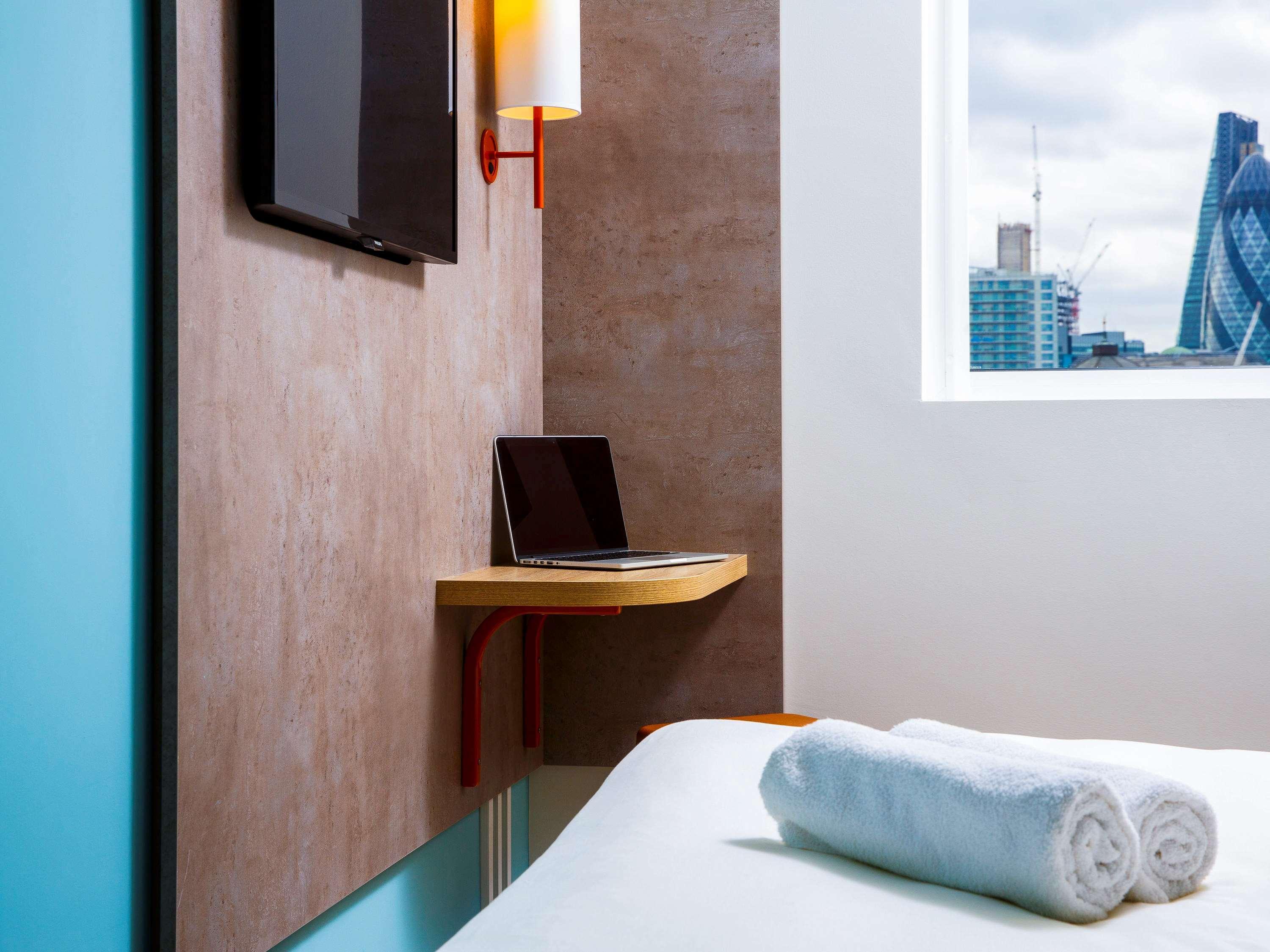 Отель Ibis Budget London Whitechapel - Brick Lane Экстерьер фото