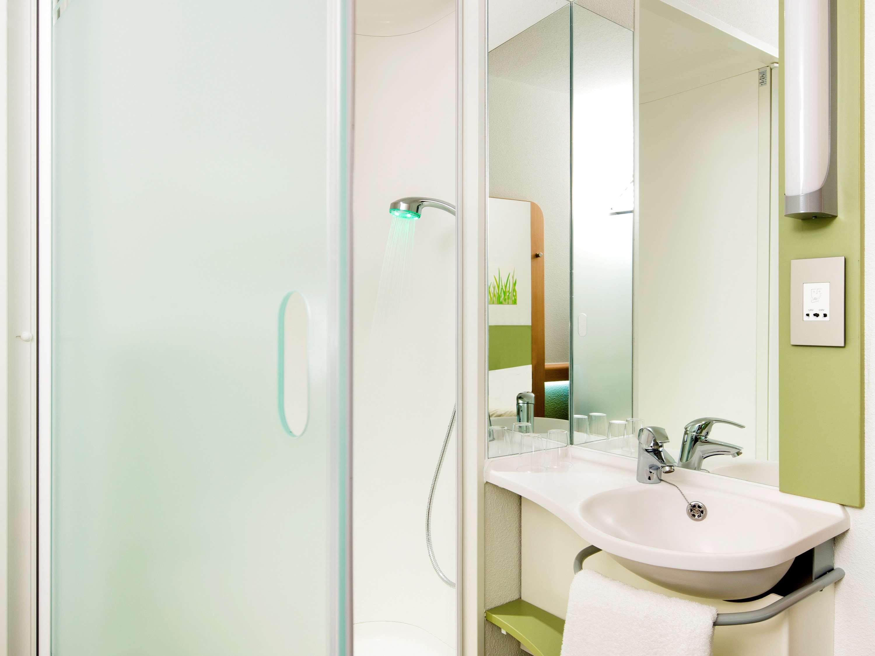 Ibis Budget London Whitechapel - Brick Lane Экстерьер фото